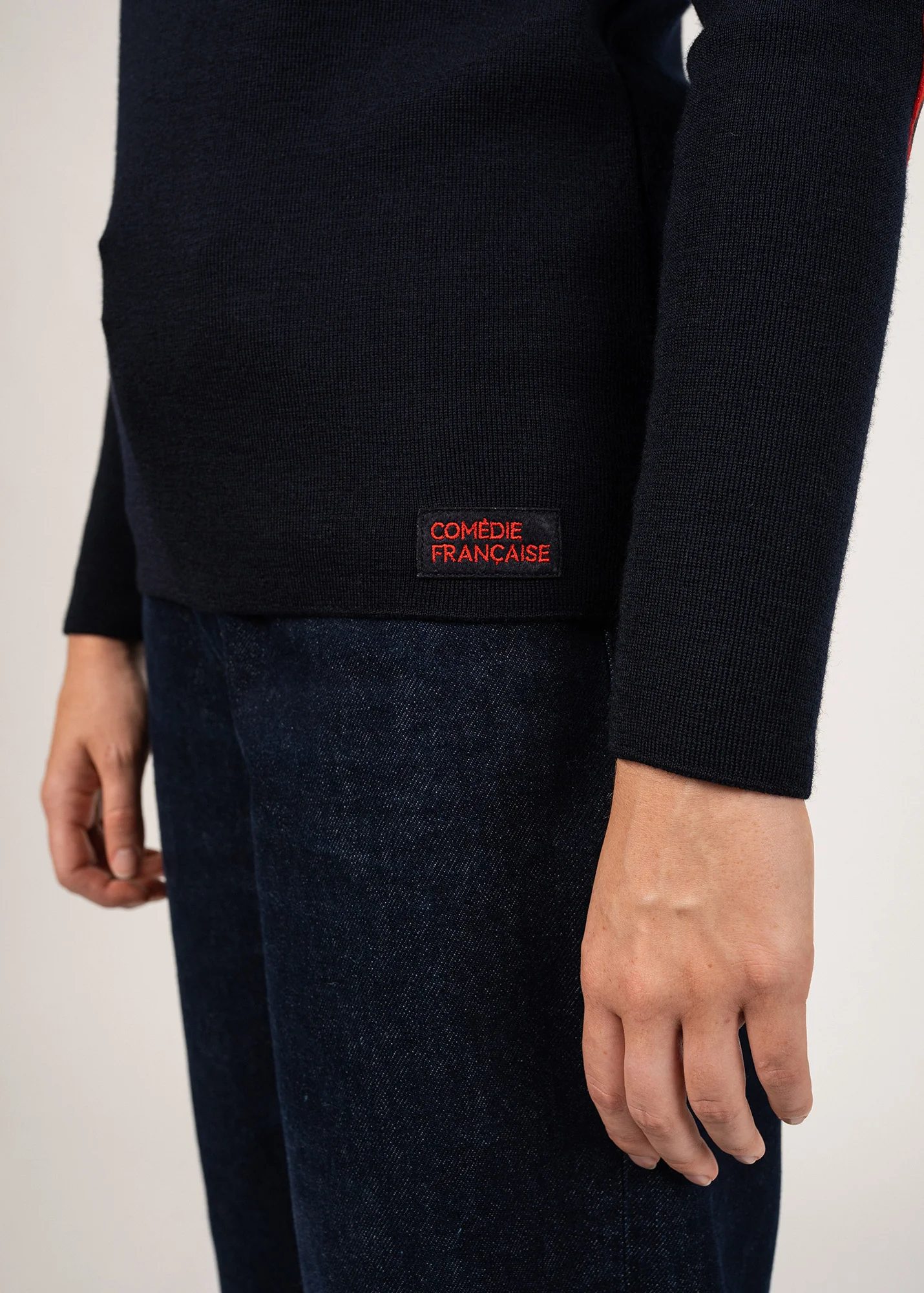 Pull marin Brégançon à coudières - SAINT JAMES x Comédie Française (NAVY) - Image 5